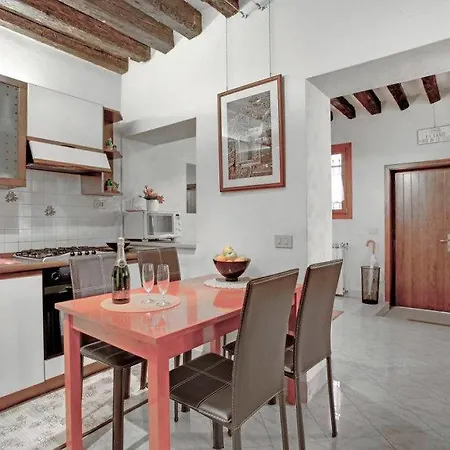 Apartment 2960 Ca Frari