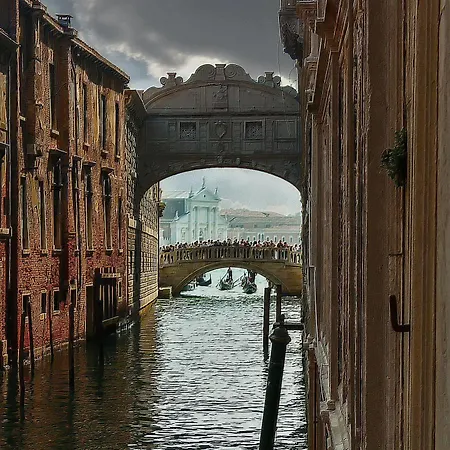 2960 Ca Frari Apartment *