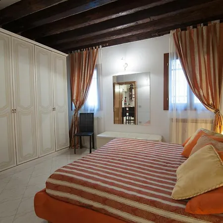 Апартаменты 2960 Ca Frari Венеция