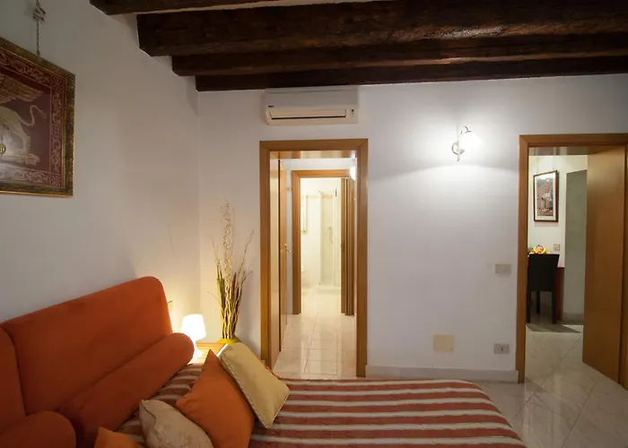 2960 Ca Frari Apartament *