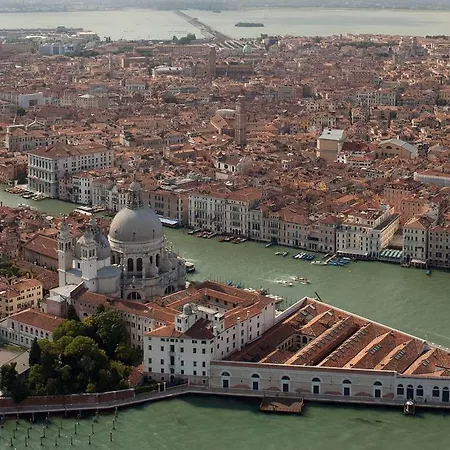 2960 Cà Frari *